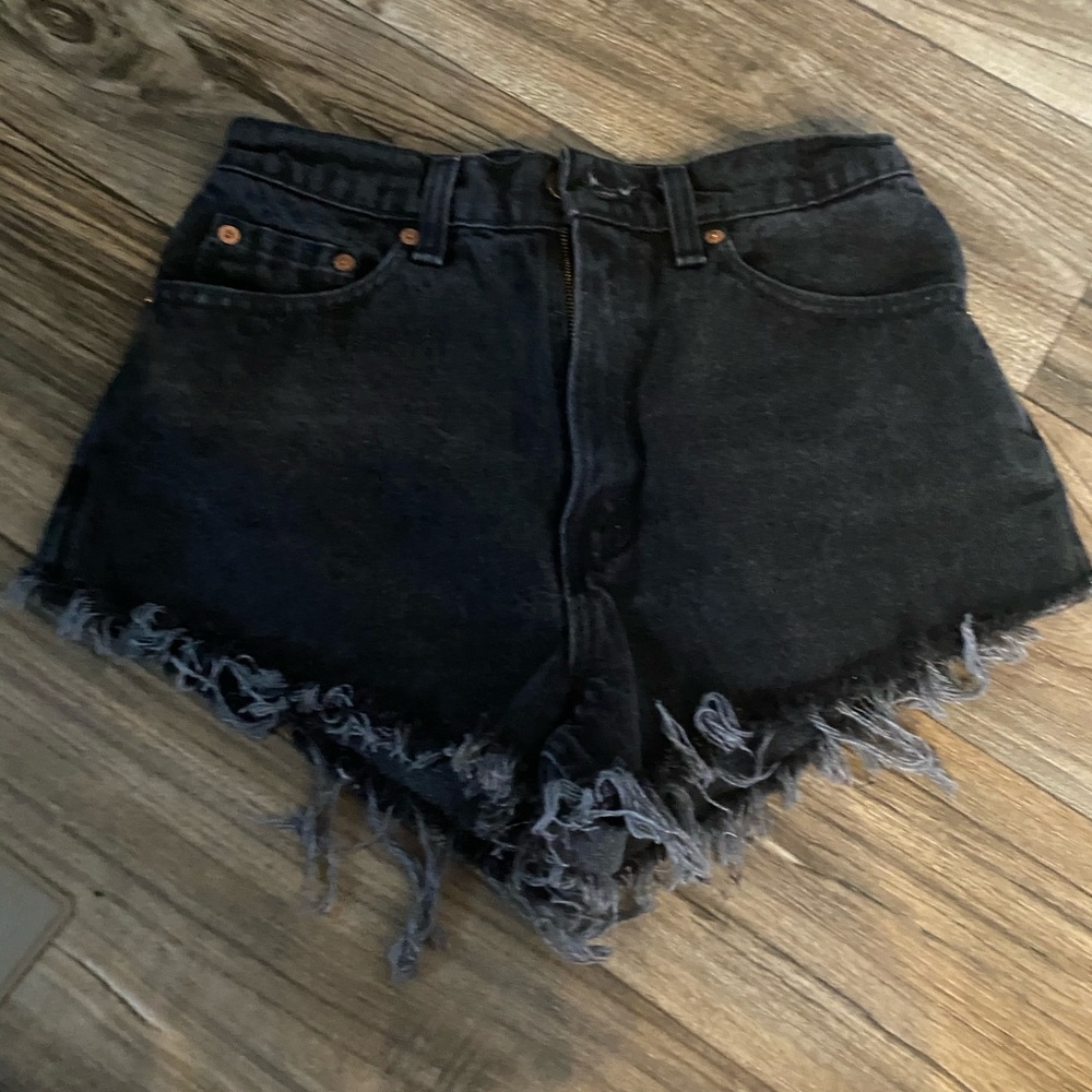 Vintage Levi’s shorts sizes 24-28